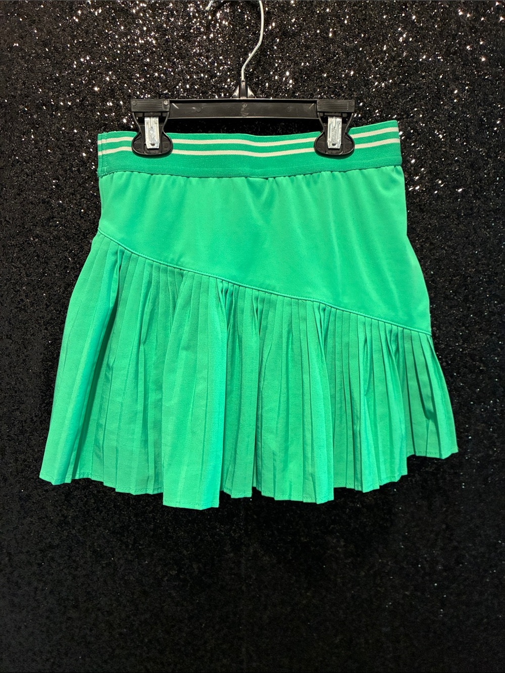 Girls Old Navy Green Pleated Tennis Skirt with Striped Waistband